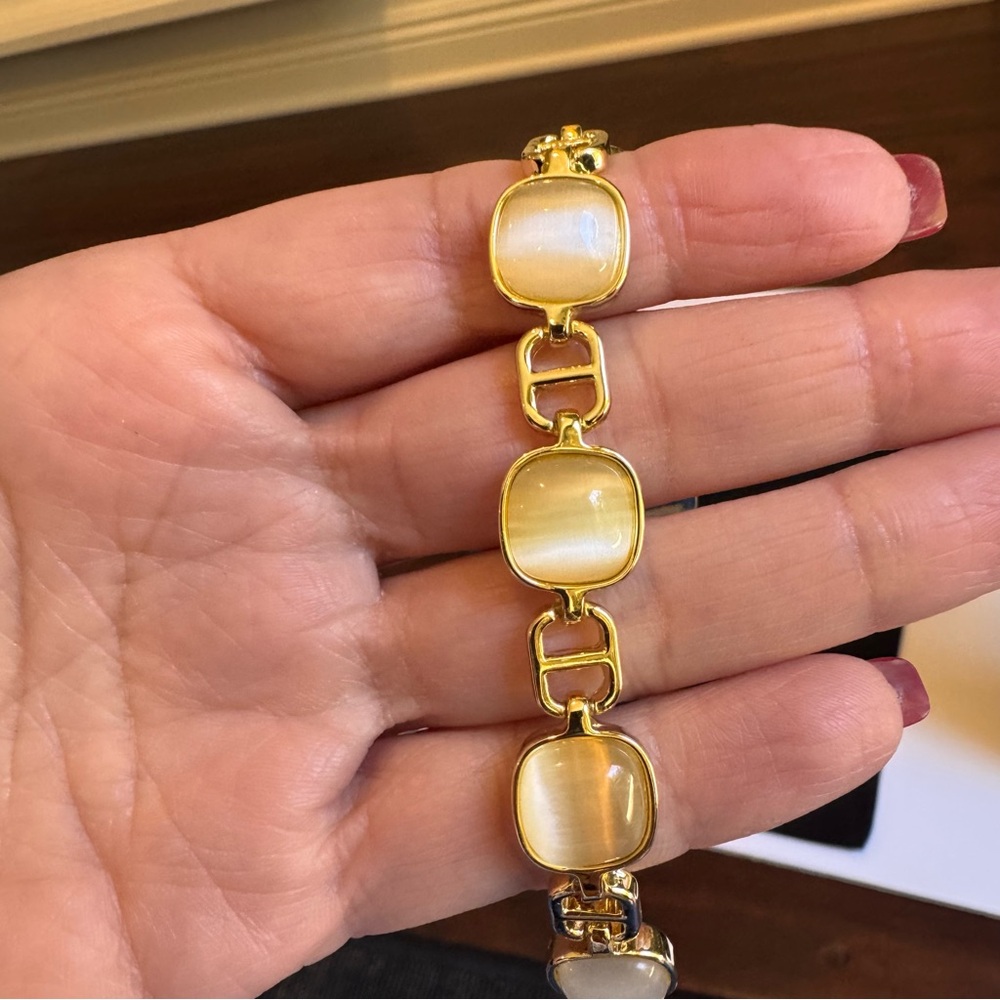 Bracelet - Picture 2 of 6